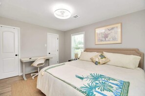 3 soverom, strykejern/-brett, wi-fi og sengetøy