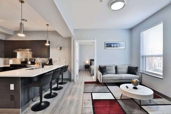 Interior - The Buckeye's Gem Near Downtown & OSU (Columbus)