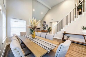 Dining - Ultimate Getaway Explore Katy & Houston in Style (Katy)