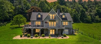 Riverbank Retreat - Hot Tub, Game Room, & Fantastic River Access