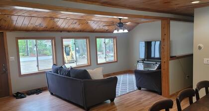 Hidden 4BR-3 bath Gem with lake views, private day dock and so much more