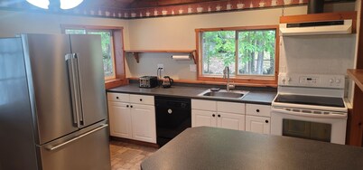 Hidden 4BR-3 bath Gem with lake views, private day dock and so much more