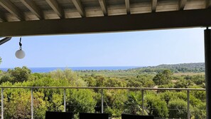 Property grounds - Villa Dalenassara, 14 pers, piscine chauffée, 2 min plage en voiture (STE LUCIE DE PORTO VECCHIO)