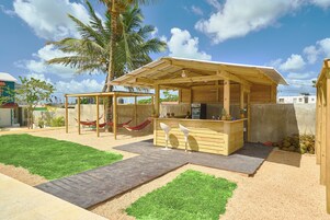 Bar à beira da piscina