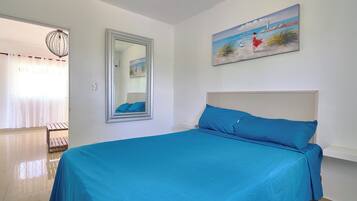 Deluxe Apartment, Non Smoking, Private Bathroom | 1 bedroom, free WiFi