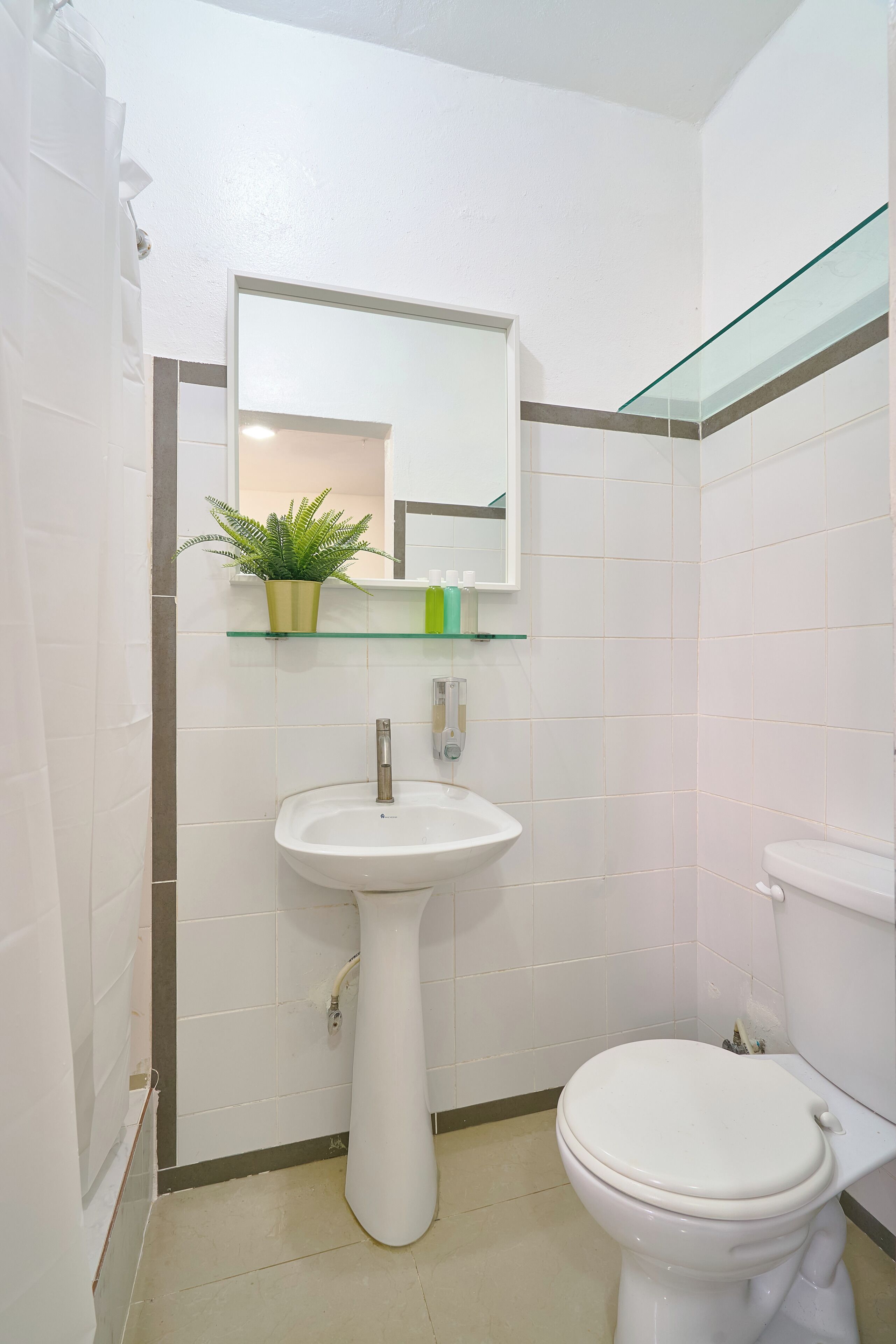 Deluxe Apartment, Non Smoking, Private Bathroom | Bathroom