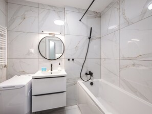 Hårtørrer, håndklæder, Sæbe, Shampoo