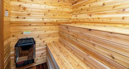 RiverWest Superior Chalet - River View- Brand New - 20% of Bike Rentals