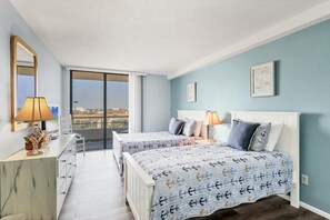 2 habitaciones, tabla de planchar con plancha y wifi gratis 