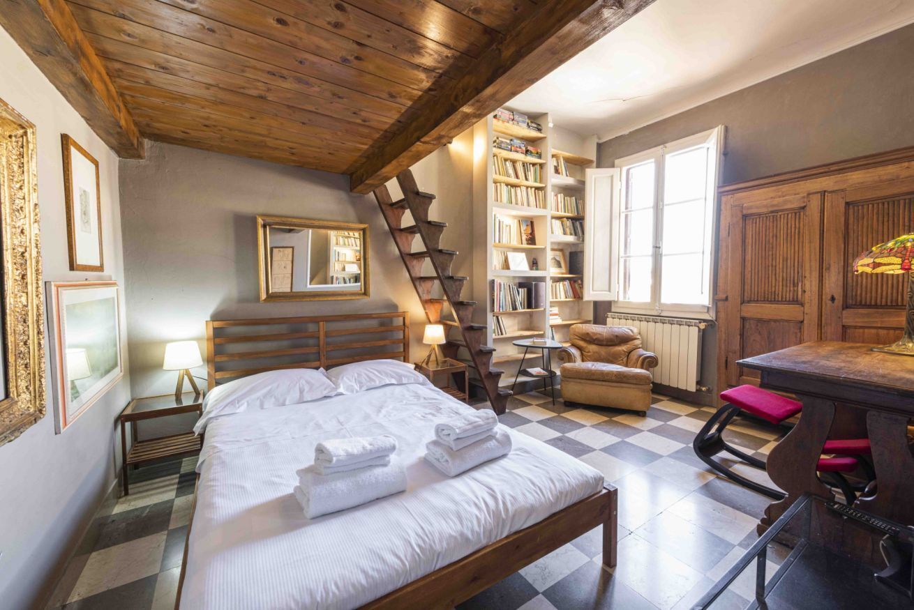 1 chambre, bureau, fer et planche à repasser, Wi-Fi