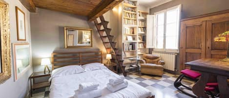 1 chambre, bureau, fer et planche à repasser, Wi-Fi