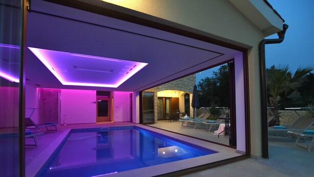 Opvarmet pool