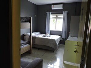 Family Quadruple Room, Garden View | Kalis bunyi, Wi-fi percuma