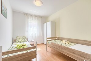 3 chambres, accès Internet, draps fournis