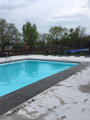 Beheizter Pool