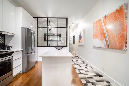 Peaceful Artistic Condo - Plateau Mt-Royal