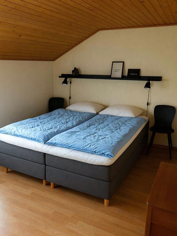 3 slaapkamers, een strijkplank/strijkijzer, gratis wifi