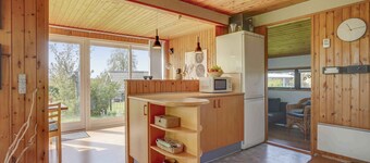 Cozy cottage close to the beach and attractions