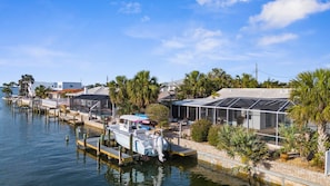 Marina - ⚓Dolphin Cabin! Screened Pool, Dock & More! ⚓ (Bradenton)
