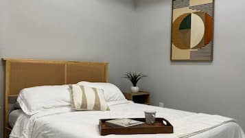 3 bedrooms, free WiFi, bed sheets