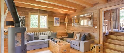 Tv, pejs, dvd-afspiller