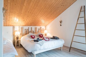 5 Schlafzimmer, Bügeleisen/Bügelbrett, kostenloses WLAN, Bettwäsche