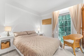 2 chambres, fer et planche à repasser, Wi-Fi gratuit, draps fournis