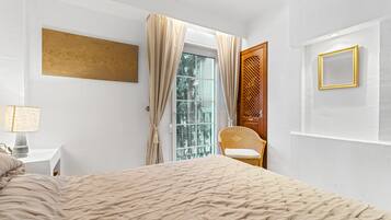 2 slaapkamers, een strijkplank/strijkijzer, gratis wifi, beddengoed