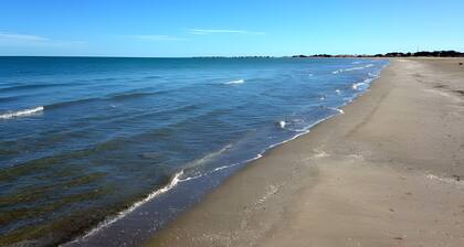 Holiday Home 'Teresa Deltebre' with Private Terrace, Wi-Fi and Air Conditioning