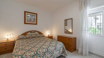 3 Schlafzimmer, Bügeleisen/Bügelbrett, kostenloses WLAN, Bettwäsche