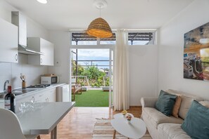 Televisión, chimenea