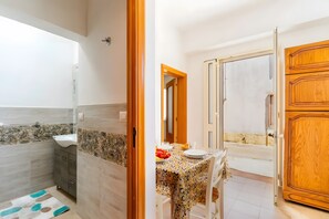 Shower, hair dryer - Cenate House Holiday Home (Nardò)