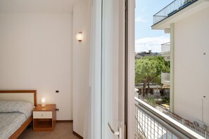 1 habitación y ropa de cama 