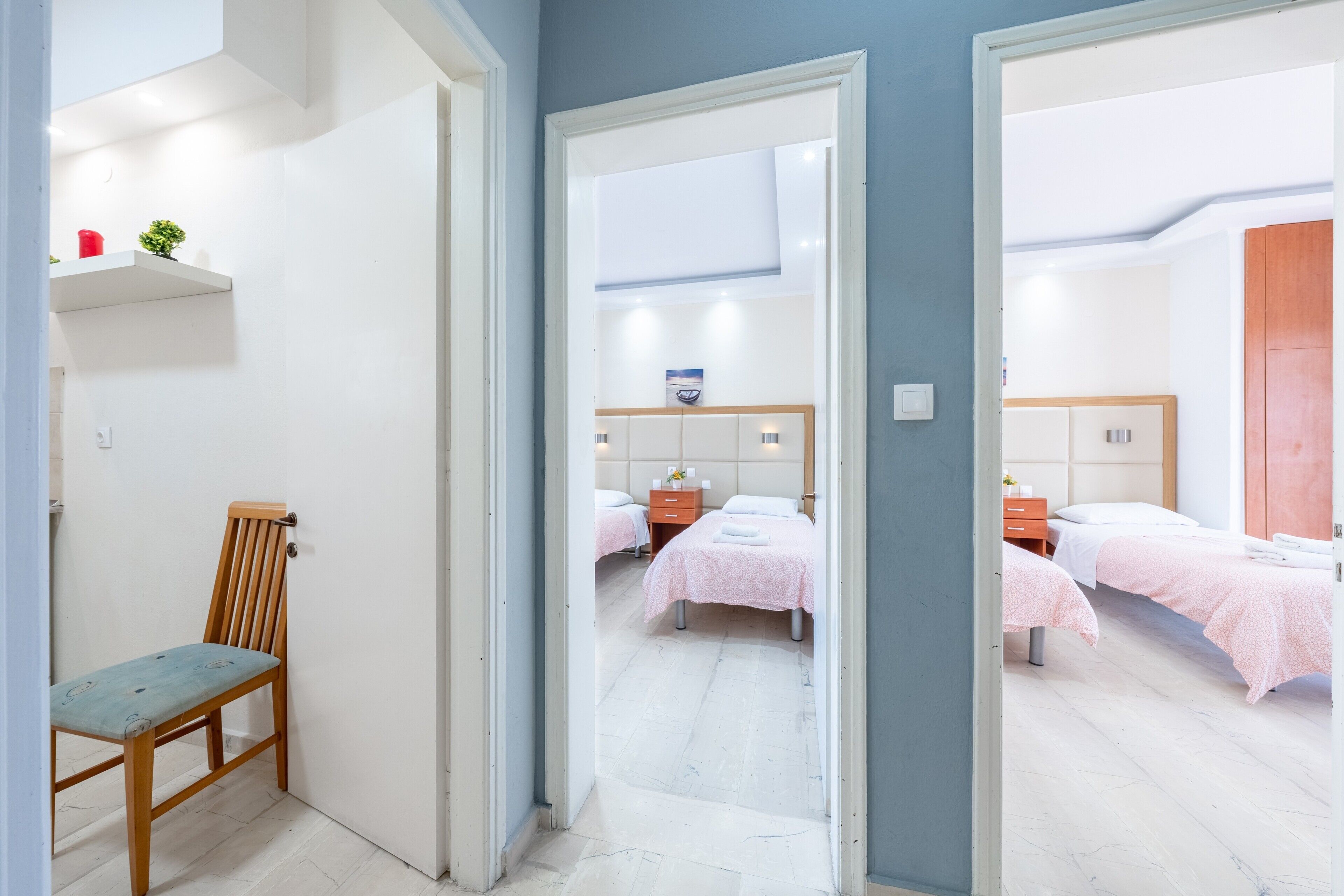 2 chambres, fer et planche à repasser, Wi-Fi gratuit, draps fournis