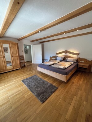 3 bedrooms, WiFi, bed sheets - Vacation apartment Voralpenland Ammersee Landsberg (Pürgen)