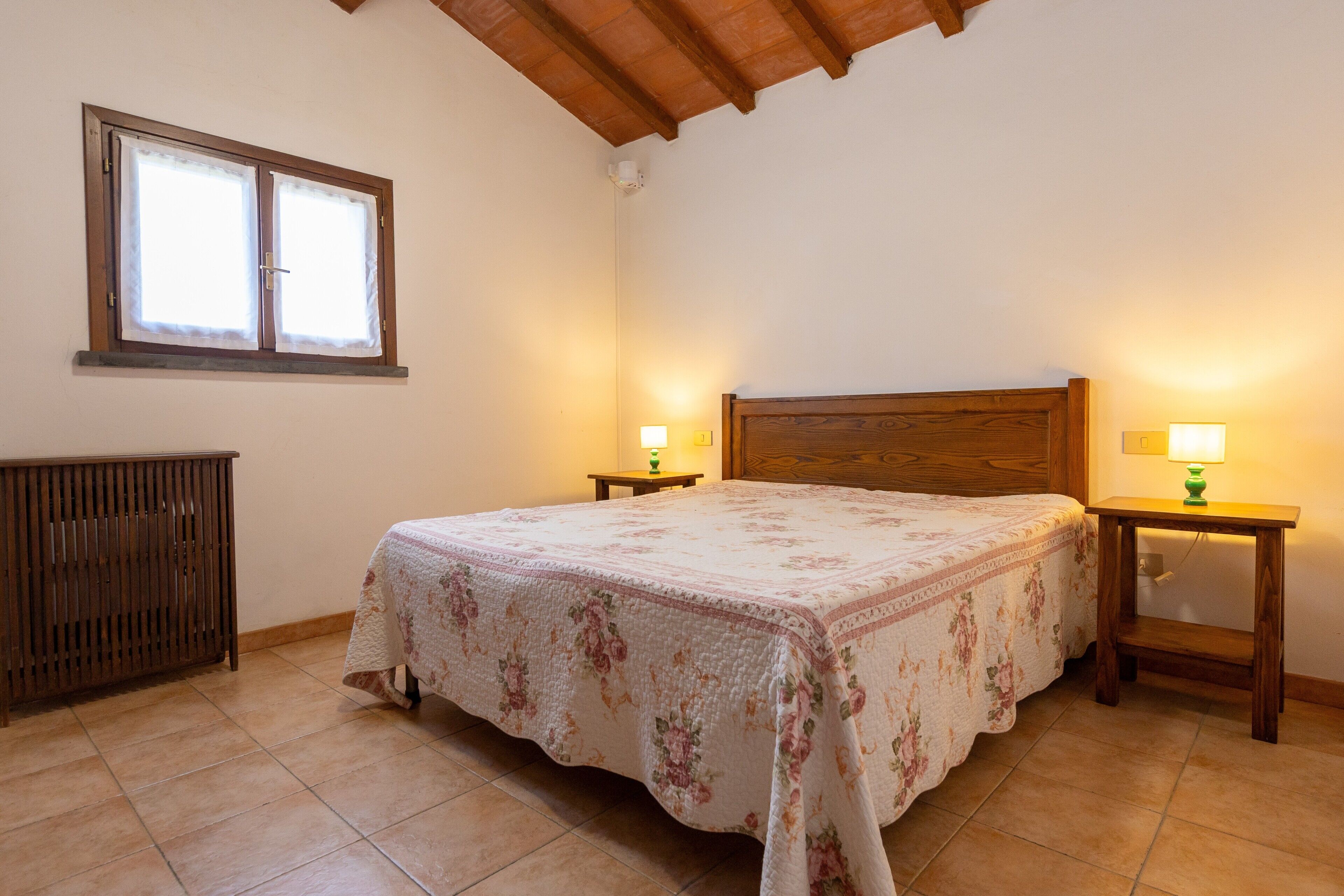 1 camera, Wi-Fi gratuito, lenzuola