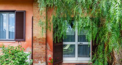Apartment 'Gelsomini' with Private Garden, Wi-Fi and Air Conditioning
