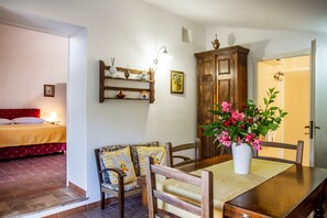 1 sovrum, strykjärn/strykbräda, gratis wi-fi och sängkläder