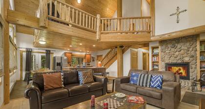 KABINO: NEW! Hot Tub Fire Pit Trails 45 to Yellowstone