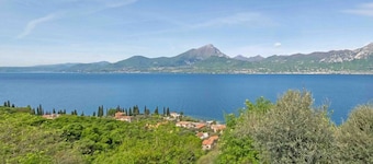 Il Sospiro del Lago - piscina privata e vista lago