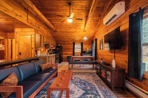 Smart-TV, Kamin, Videothek