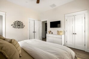 1 bedroom, iron/ironing board, WiFi, bed sheets