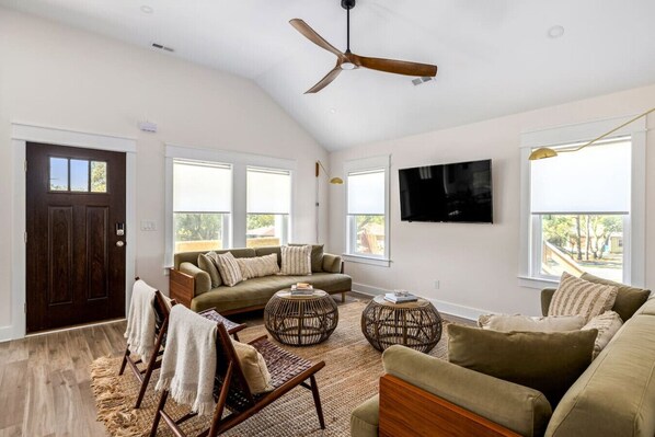 Téléviseur, livres