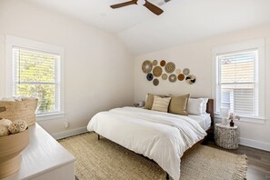 3 chambres, fer et planche à repasser, Wi-Fi, literie fournie