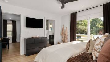 1 slaapkamer, een strijkplank/strijkijzer, gratis wifi, beddengoed