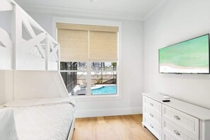 3 bedrooms, iron/ironing board, travel crib, WiFi
