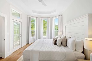 3 bedrooms, iron/ironing board, travel crib, WiFi
