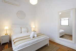 1 bedroom, iron/ironing board, free WiFi
