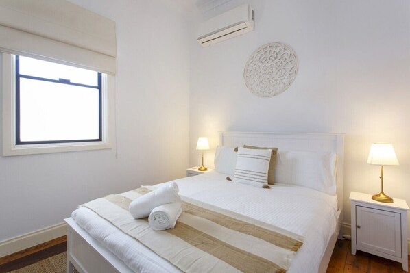 1 bedroom, iron/ironing board, free WiFi