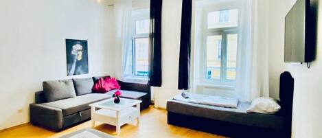 2 bedrooms, bed sheets